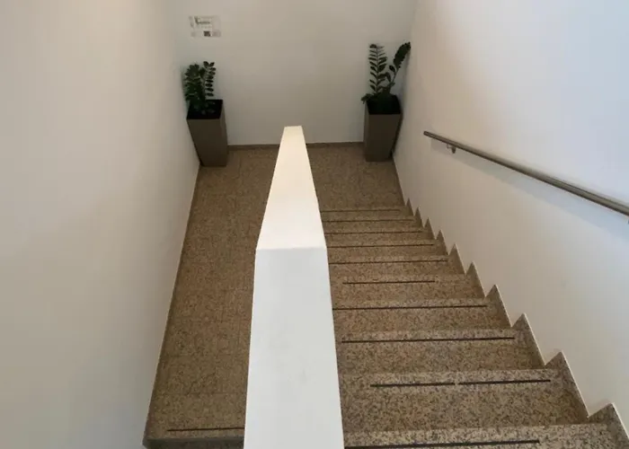 Bed & Breakfast By The Way 3*