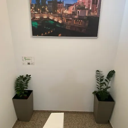 فندق مبيت وإفطار By The Way ليوبليانا