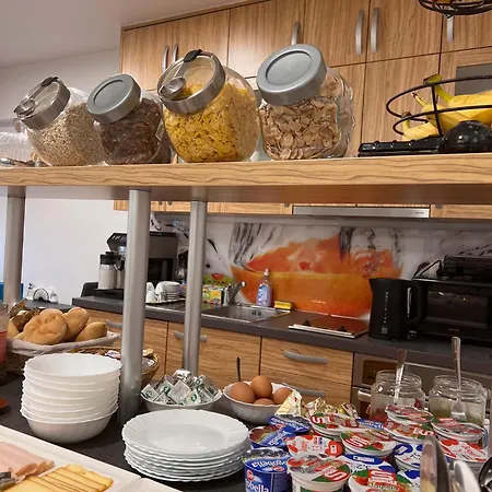 فندق مبيت وإفطار By The Way