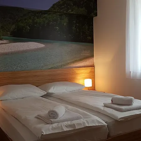 فندق مبيت وإفطار By The Way 3*