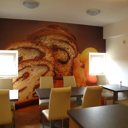 By The Way فندق مبيت وإفطار ليوبليانا