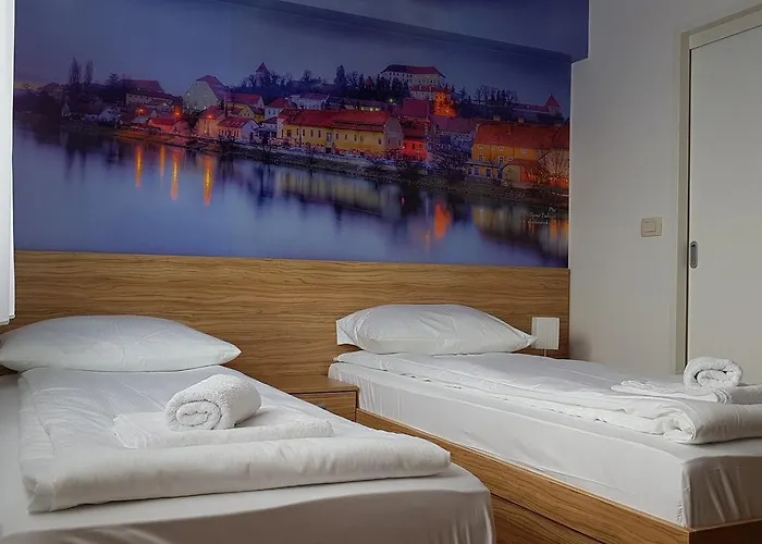 By The Way לינה וארוחת בוקר